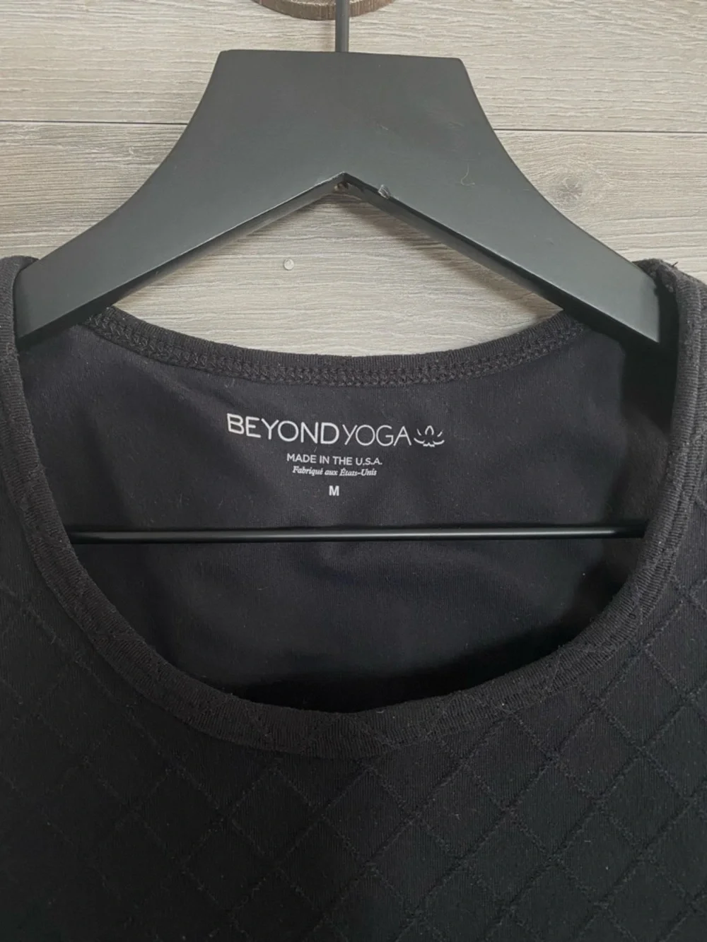 Beyond Yoga Quilted Crop Tank Black - Picture 3 of 6